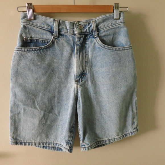 Lightwash Lee Denim Midi Mom Short - Picture 4 of 4